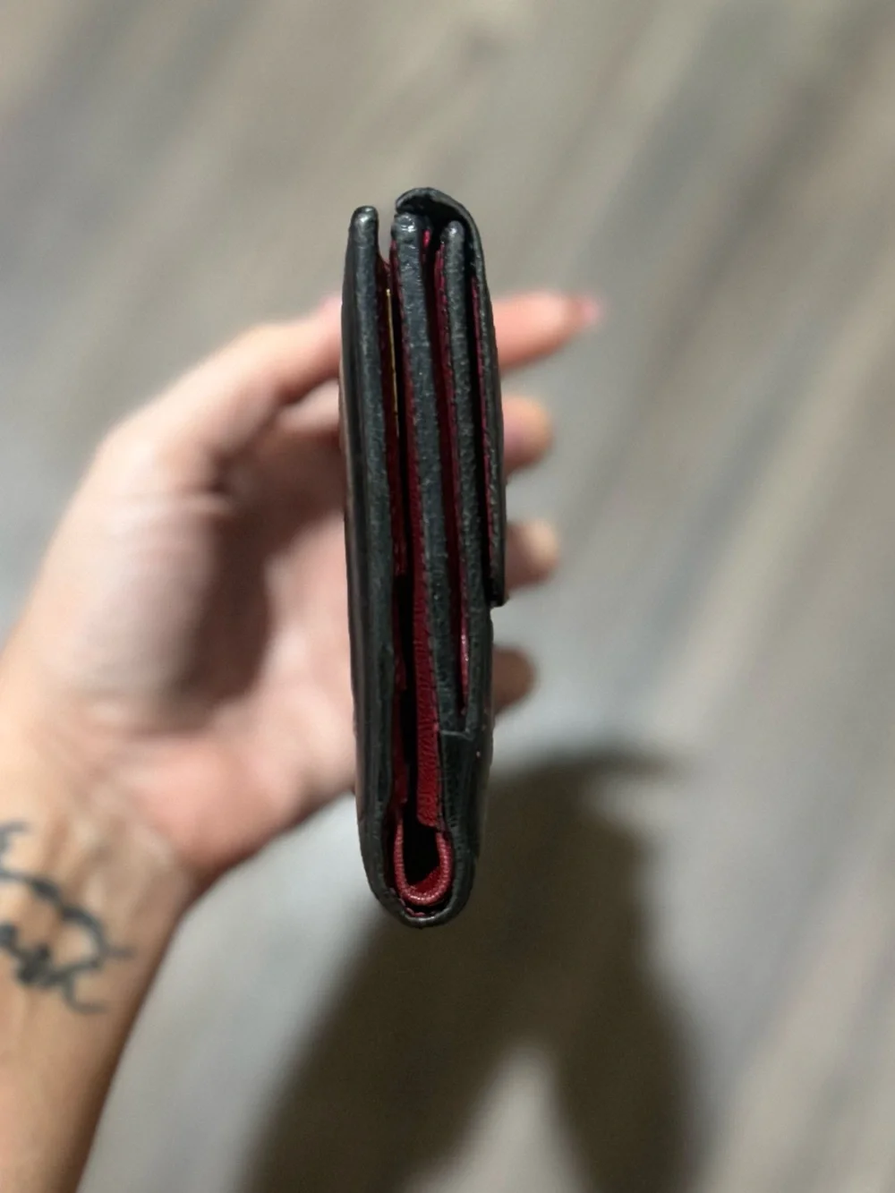Vintage Gucci Black Red Leather Wallet Bifold Snap Coin Purse Italy Authentic